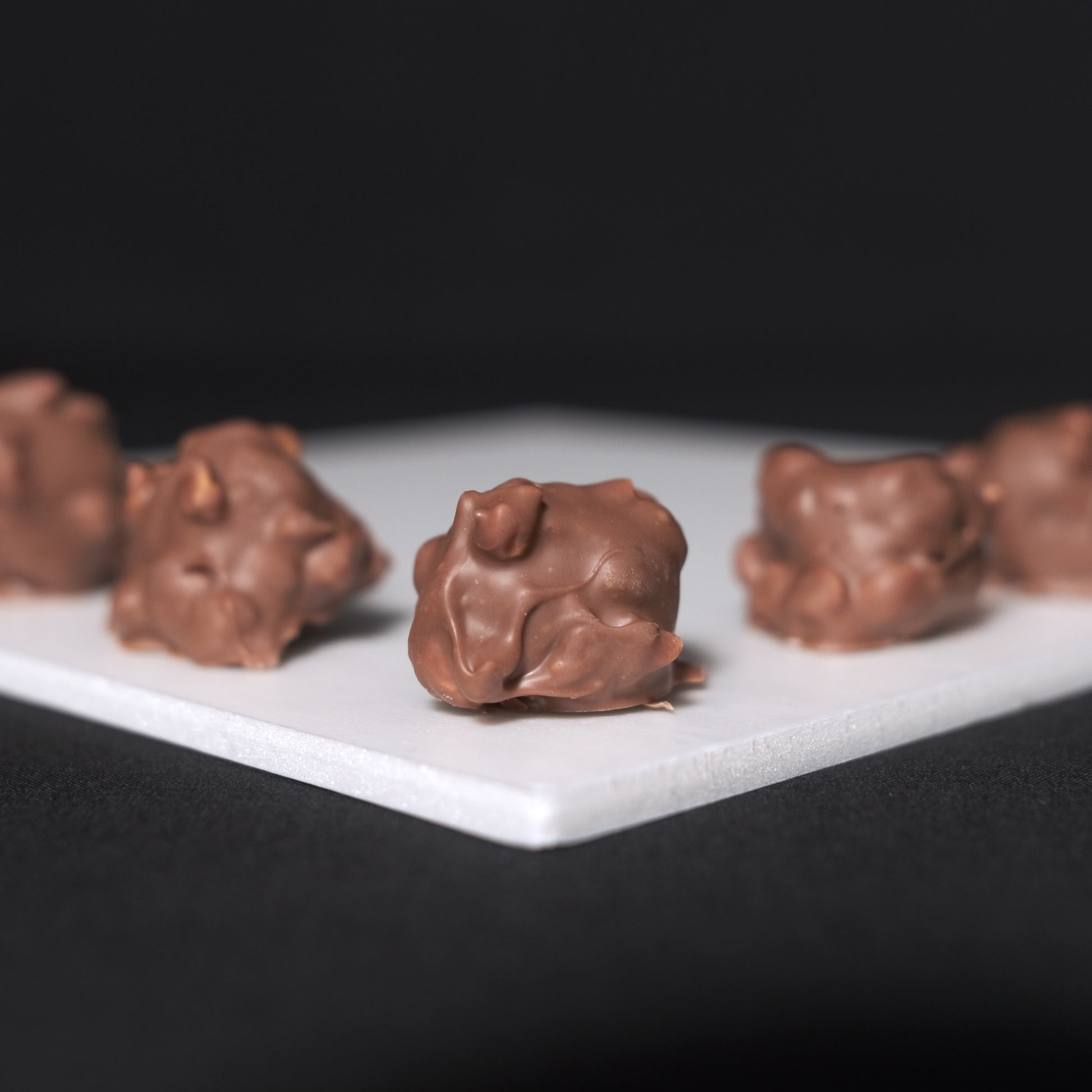 Rocher au chocolat artisanal | Maître chocolatier Diot Enrobage Enrobage  lait